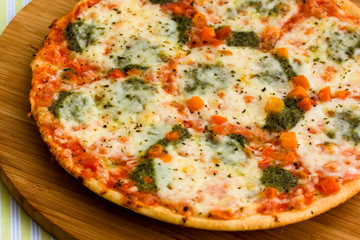 Pizza Supreme z Mozzarellą