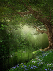 Rzeka w zielonym lesie