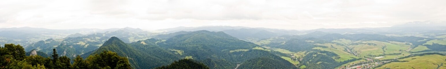 Pieniny. Widok z Trzech Koron