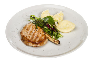 Grillowana wieprzowina z sałatką i ziemniakiem