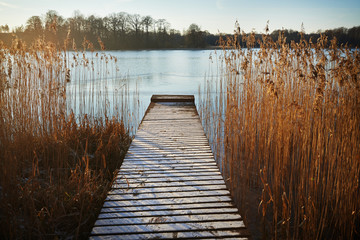 Pomost nad jeziorem