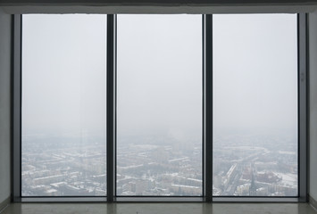 Zamglony świat za oknem
