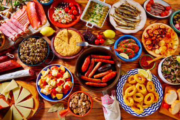 Tapas z Hiszpanii mix najpopularniejszych