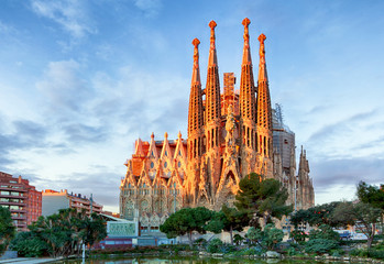 BARCELONA, HISZPANIA - 10 LUTY: La Sagrada Familia - wrażenie
