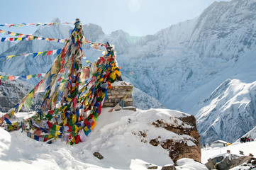 Annapurna Base Camp i buddyjskie flagi modlitewne