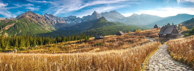 Hala Gąsienicowa w Tatrach, pora roku - jesień