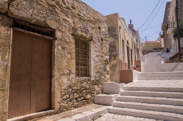 Symi, Grecja - romantyczne uliczki