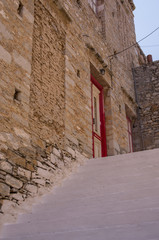 Symi, Grecja - romantyczne uliczki