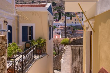 Symi, Grecja - romantyczne uliczki