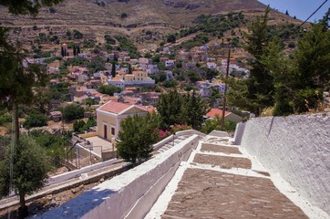 Uliczki Symi, Grecja - panorama miasta