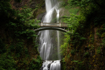 Multnomah Falls in Columbia River Gorge, Oregon, USA