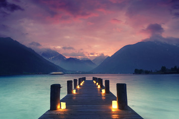 Romans na górskim jeziorze