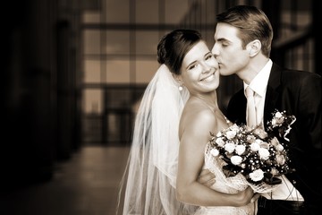 Narzeczeni taniec na tle