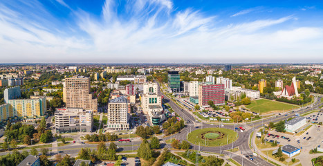 Lublin z lotu ptaka. Skrzyżowanie i okolica ulic Zana i Filaretów w Lublinie widziane z powietrza.