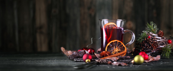 pyszne grzane wino w szklance