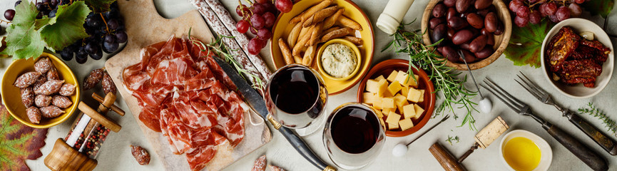 WINO I PRZYSTAWKI