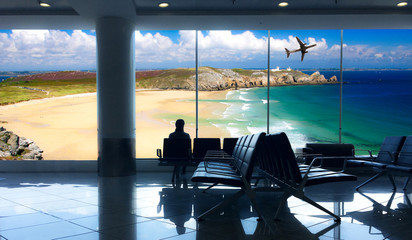 poczekaj na lotnisku na wakacje nad morzem