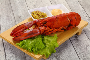 Luksusowy homar z sosem