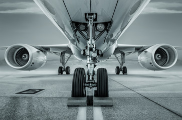 podwozie nowoczesnego samolotu