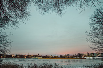 Zimowy krajobraz, Helsinki Töölönlahti o zachodzie słońca