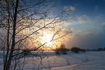 Zimowy Zachód Słońca Nad Rzeką