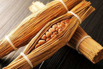 Yaki natto Japońskie jedzenie Słoma natto