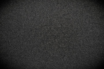 Granulowana, jednolita ziarnista powierzchnia.