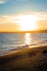Zachód słońca na plaży