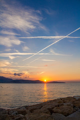 Wschód słońca nad morzem