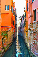 kanał laguny i zabytkowych budynków Wenecja Włochy