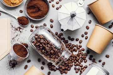 Składniki do przygotowania kawy na płasko