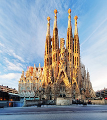 BARCELONA HISZPANIA, LUTY, - 10: Los Angeles Sagrada Familia - imponująca katedra projektująca Gaudi, która jest buduje od 19 Marzec 1882 i no kończy skończonego 10 lutego 2016 w Barcelona, Hiszpania.