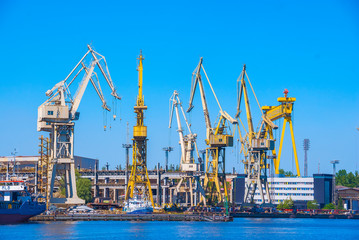 Szczecin stocznia przesyp transport dok technika technologia przemysł dym kurz