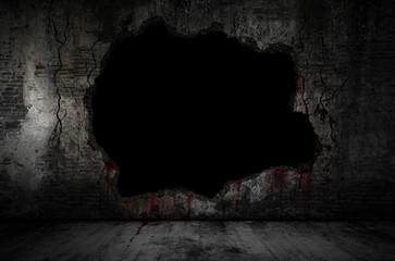 Krwawe tło straszne na uszkodzonych grungy crack i połamane betonowe cegły ściany i podłogi, pojęcie horroru i Halloween