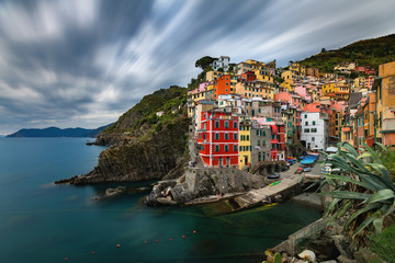 Zachód słońca w Rio Maggiore, Cinque Terre, Liguria, La Spezia, Włochy