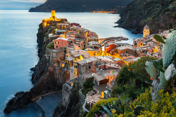 Vernazza zachód słońca, Cinque Terre, Liguria, La Spezia, Włochy