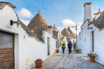 Malownicze miasteczko we Włoszech z pięknymi domkami - Alberobello