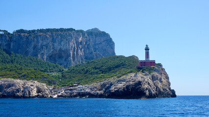 Insel Capri, Felsenküste, Insel im Mittelmeer