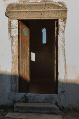 Nin Chorwacja stare miasto zabytki uliczki kościół św. Krzyża