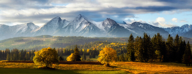 Beautiful autumn landscape of Tatry mountains - panorama