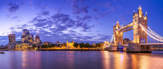 panoramic view at the skyline of london after sunrise, united kingdom
