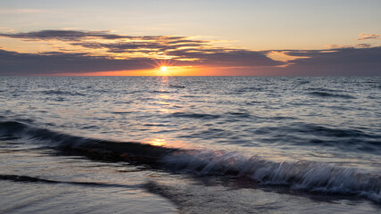 zachód słońca nad morzem