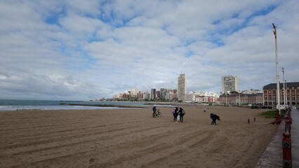 la perla mar del plata beach argentina