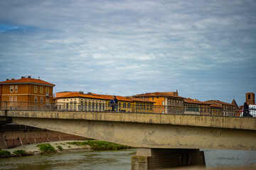 budynki uliczki piza zabytki spacer bolonia włochy rzym