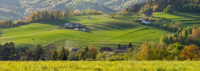 wiosenna panorama w Beskidach