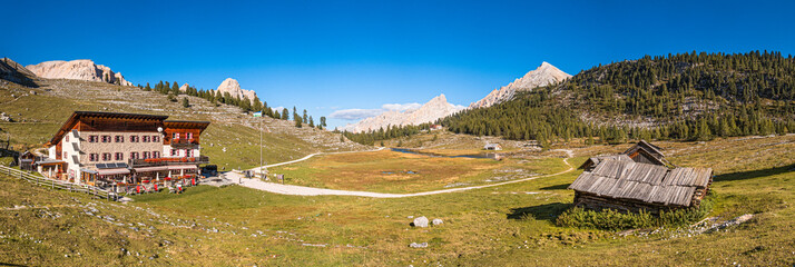 Panorama Fanes am Rifugio Lavarella