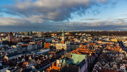Panorama Starego Miasta w Poznaniu z lotu ptaka. 