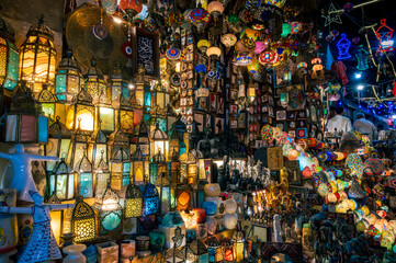 Colorful Egyptian lanterns and souvenirs at Khan el-Khalili bazaar in Cairo, Egypt